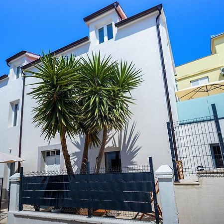 Studio Apartments Yucca, 2-Min To The Beach And 5 To Трогир Экстерьер фото